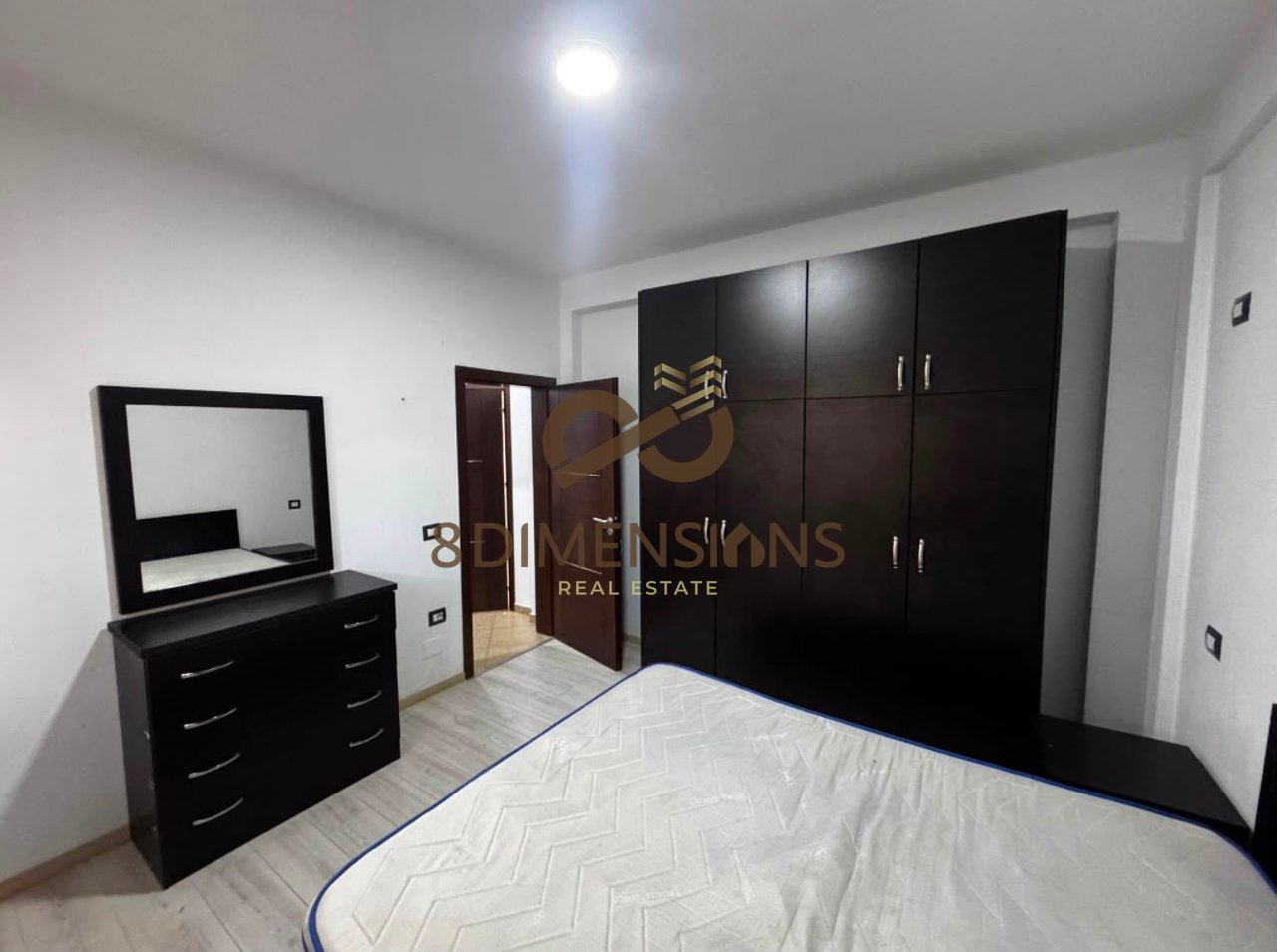 Apartament me qera 2+1 tek rruga Elbasanit - prane Xibraku D8242Z-29