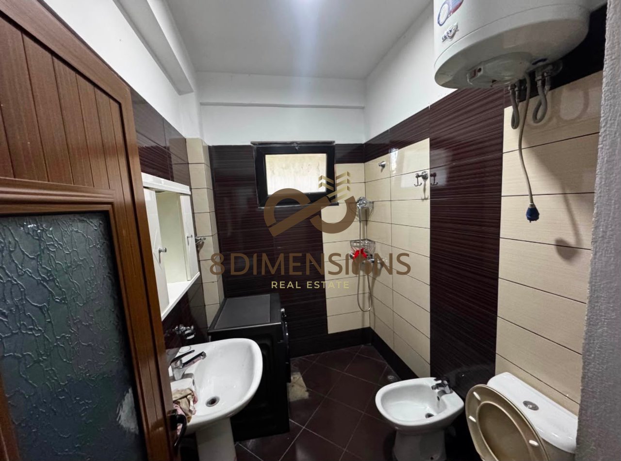 Apartament me qera 2+1 tek rruga Elbasanit - prane Xibraku D8242Z-29