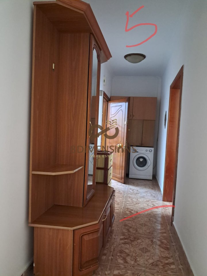 Apartament 2+1 +Ballkon ne shitje ne zonen e Ish Parkut - Tirane (ID D8142A-154)