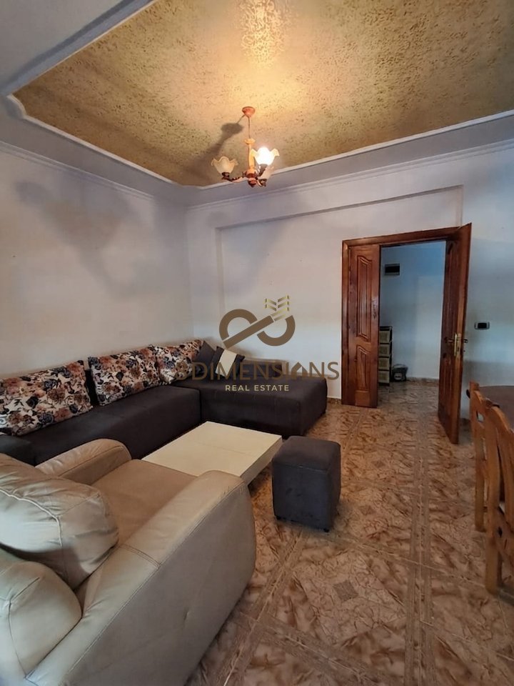 Apartament 2+1 +Ballkon ne shitje ne zonen e Ish Parkut - Tirane (ID D8142A-154)