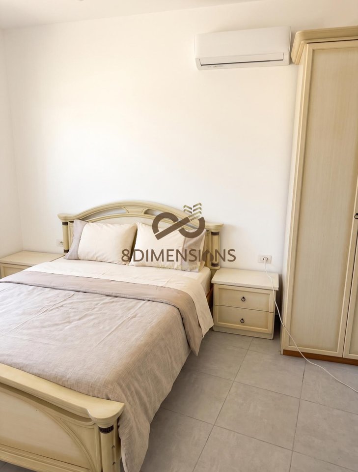 Apartament 2+1 +Ballkon me qera tek Rruga e Barrikadave - Tirane (ID D8242A-254)