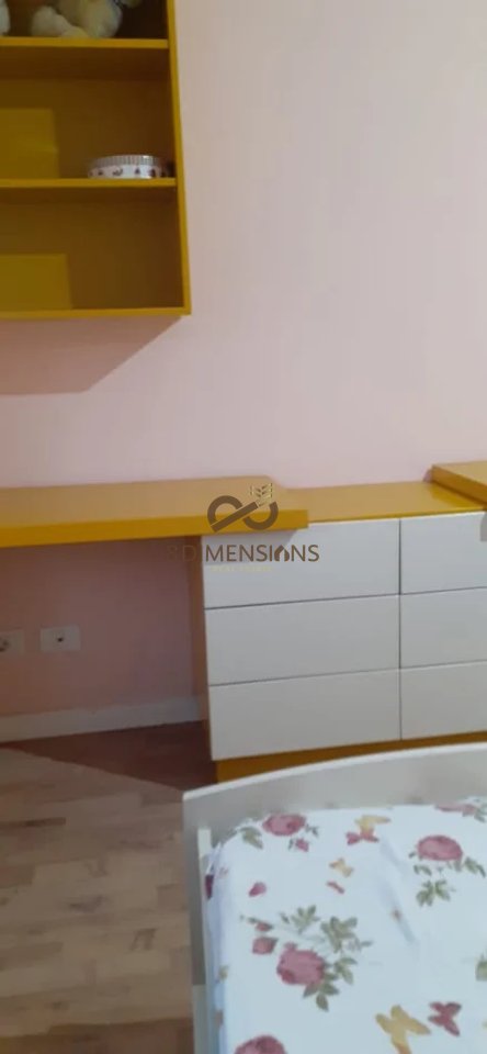 Jepet apartament 2+1 me qera tek qendra Kristal - Komuna Parisit D8242A-255