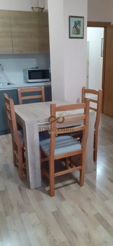 Jepet apartament 2+1 me qera tek qendra Kristal - Komuna Parisit D8242A-255