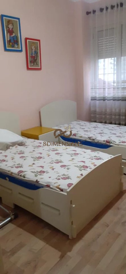 Jepet apartament 2+1 me qera tek qendra Kristal - Komuna Parisit D8242A-255