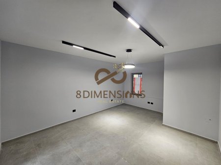 NEGOZIO IN AFFITTO APPENA INVESTITO A MYSLYM SHYRI