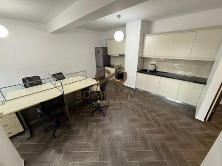 ZYRË me qera tek Myslym Shyri