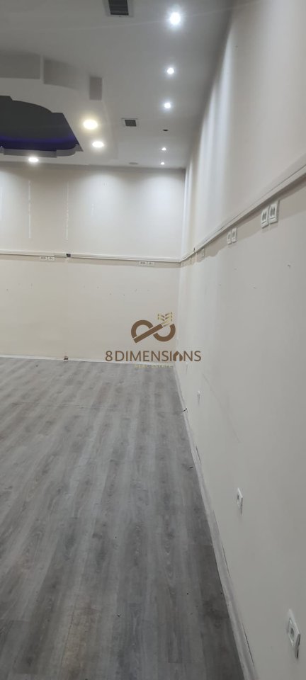 Dyqan i rikonstruktuar tek 21