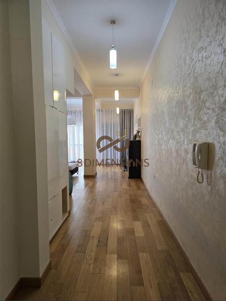 Apartament 2+1 ne shitje tek Liqeni i Thate - Me pamje panoramike nga Liqeni i Tiranes (ID D8142A26)