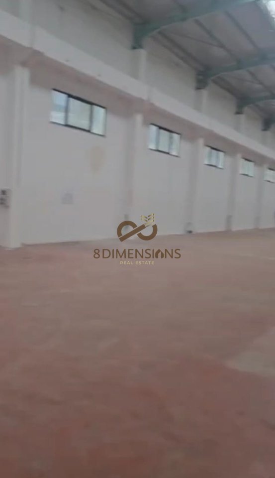 Jepet me qira Kapanon + Zyra ne zonen e Prushit, prane "Primavera" ne (ID D822A-7)