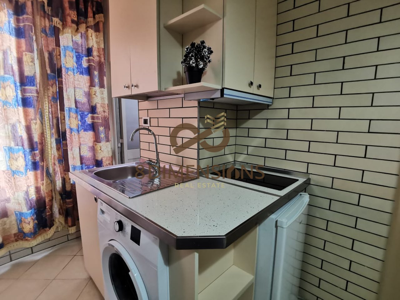 STUDIO APARTMENT FOR RENT ON GJON MILI STREET, LAPRAKE