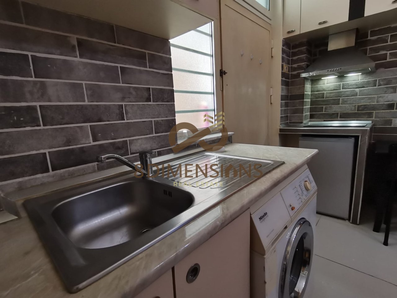 GARSONIERE ME QERA TEK 5 GJON MILI,LAPRAKE