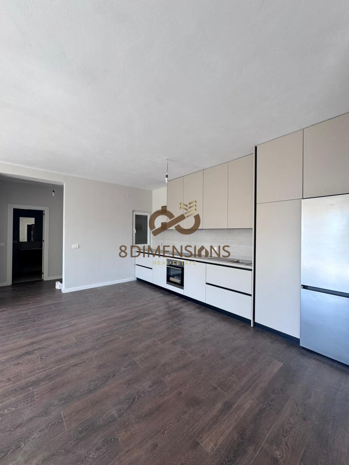 Jepet me qera Apartament 2+1 tek Bulevardi i Ri