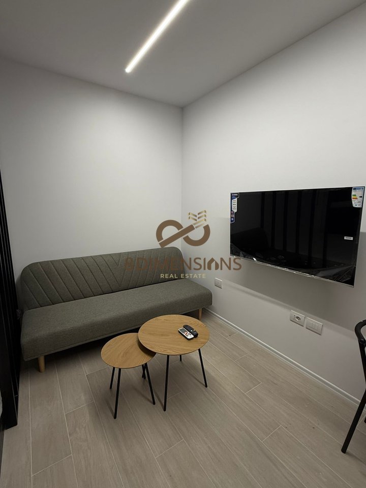 GARSONIERE MODERNE ME QERA TEK CONCORD CENTER