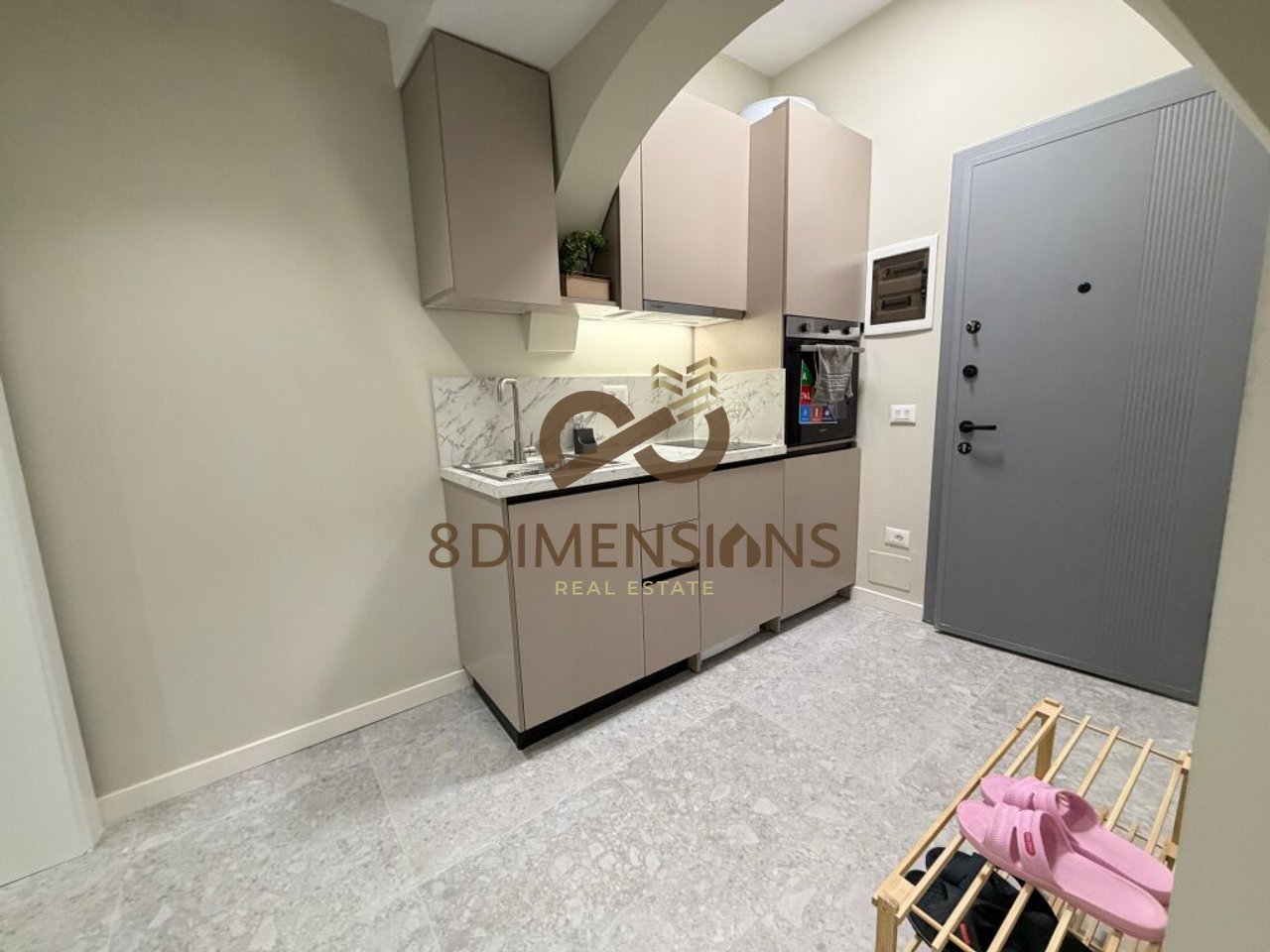 2 Apartment 1+1 for sale on Rruga e Kavajes, Near the 21 Dhjetori Intersection - Tirana (ID D8142Z2)