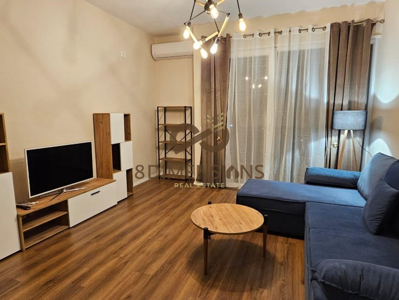Apartment 2+1 +2 +Balcony for rent on 5 Maji Street, Near Blackstone Lounge - Tirana