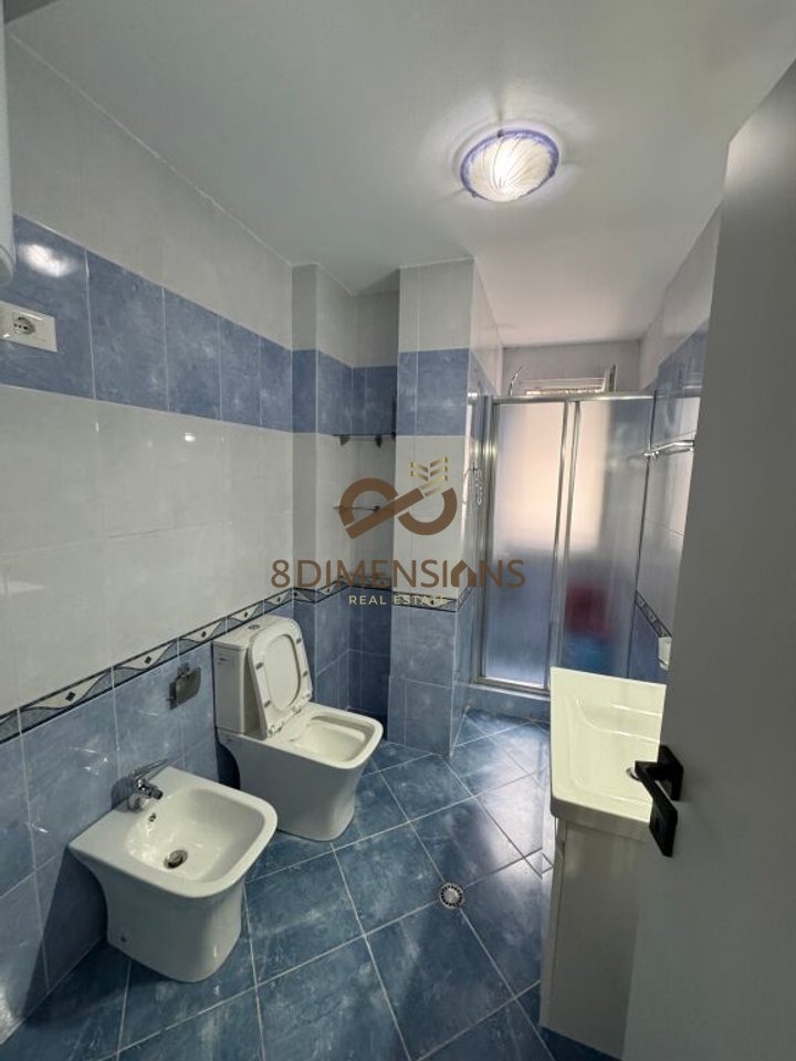 Apartament 2+1 + Ballkon me qera tek Kodra e Diellit, Prane Eleonores - Tirane (ID D8242A-43)