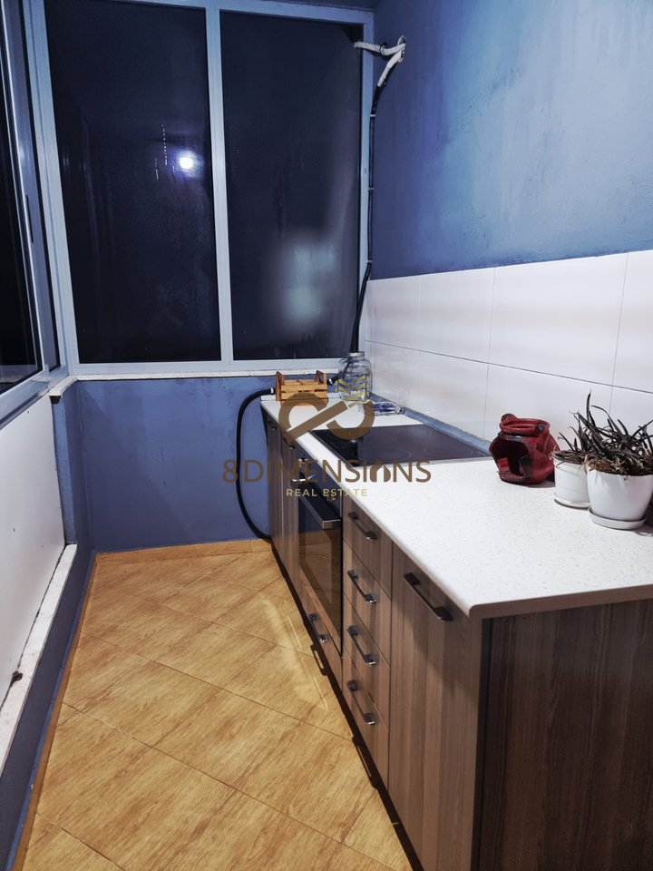 Appartamento 1+1 con balcone in affitto in Via Besim Alla, vicino ai Palazzi Cabej - Tirana (ID D8)