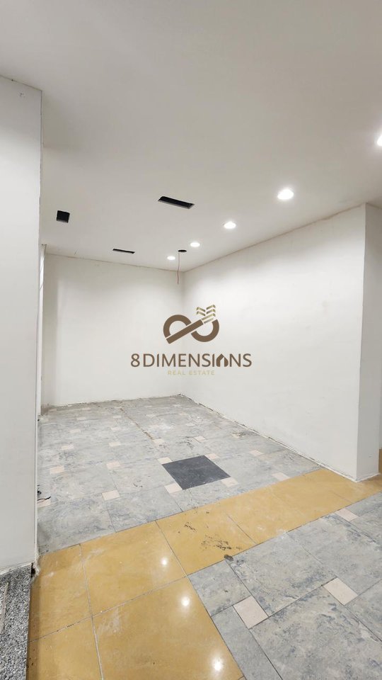 Super Ambjent Komercial 150m² në Rrugën e Kavajës –  D828A-19