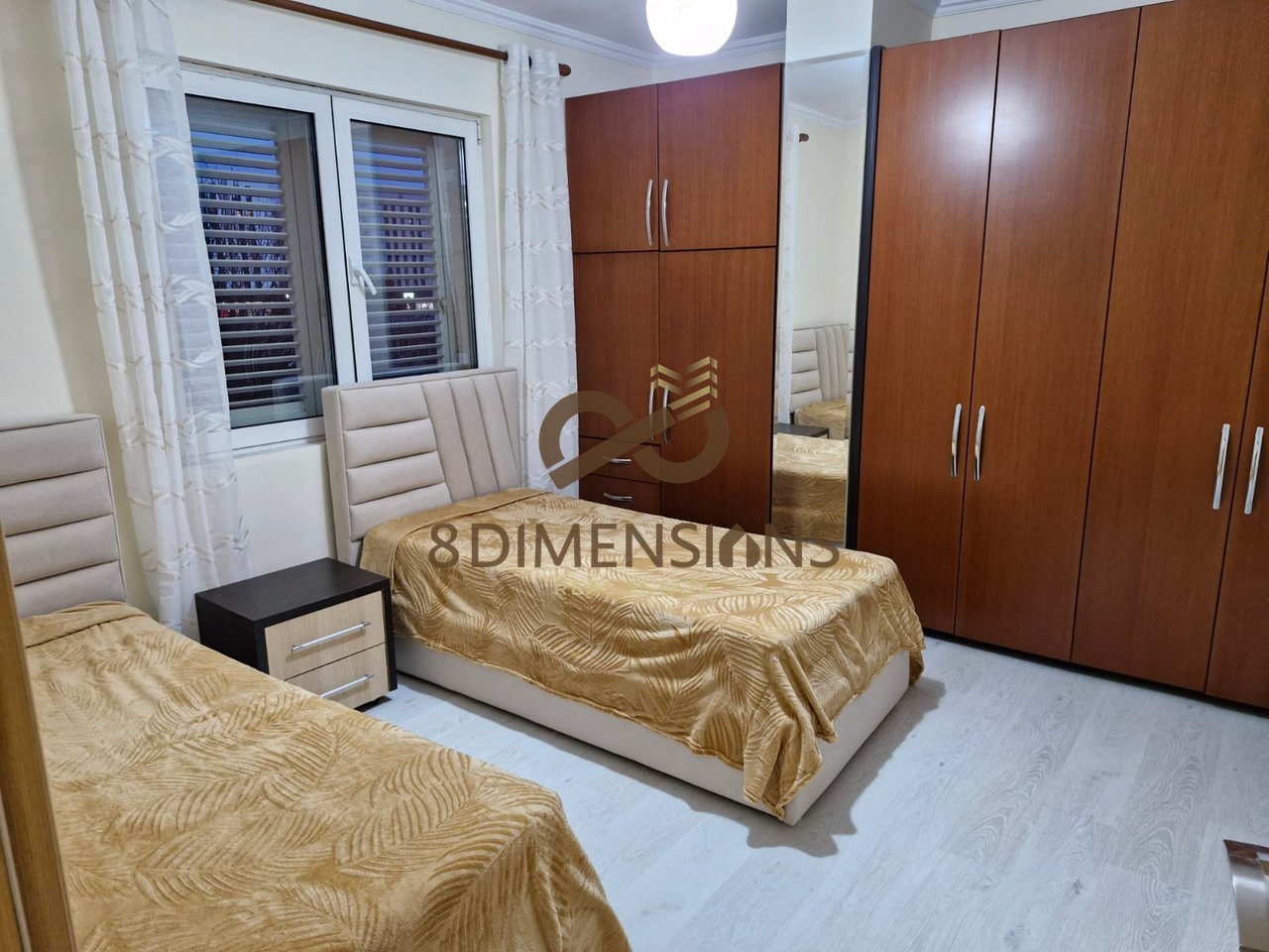 Apartament 3+1+2 tualete+ballkon me hipoteke per shitje totalisht i investuar - Prane UET 
D8143A-9