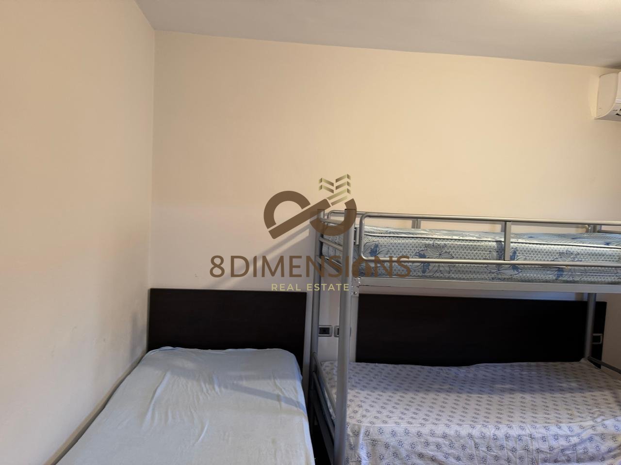 Apartament 1+1 me qera ne Rrugen e Dibres, prane Shkolles se Bashkuar - Tirane (ID D8241Z-21)