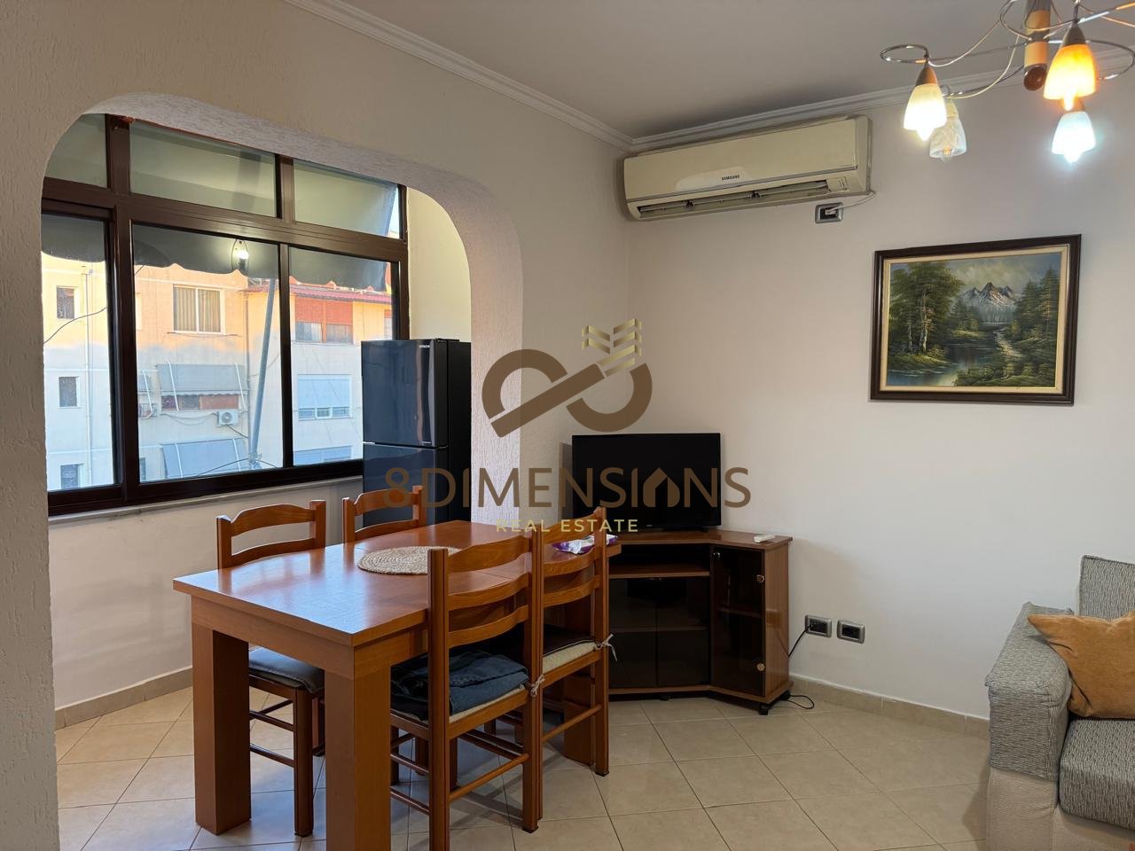 Apartament 1+1 me qera ne Rrugen e Dibres, prane Shkolles se Bashkuar - Tirane (ID D8241Z-21)