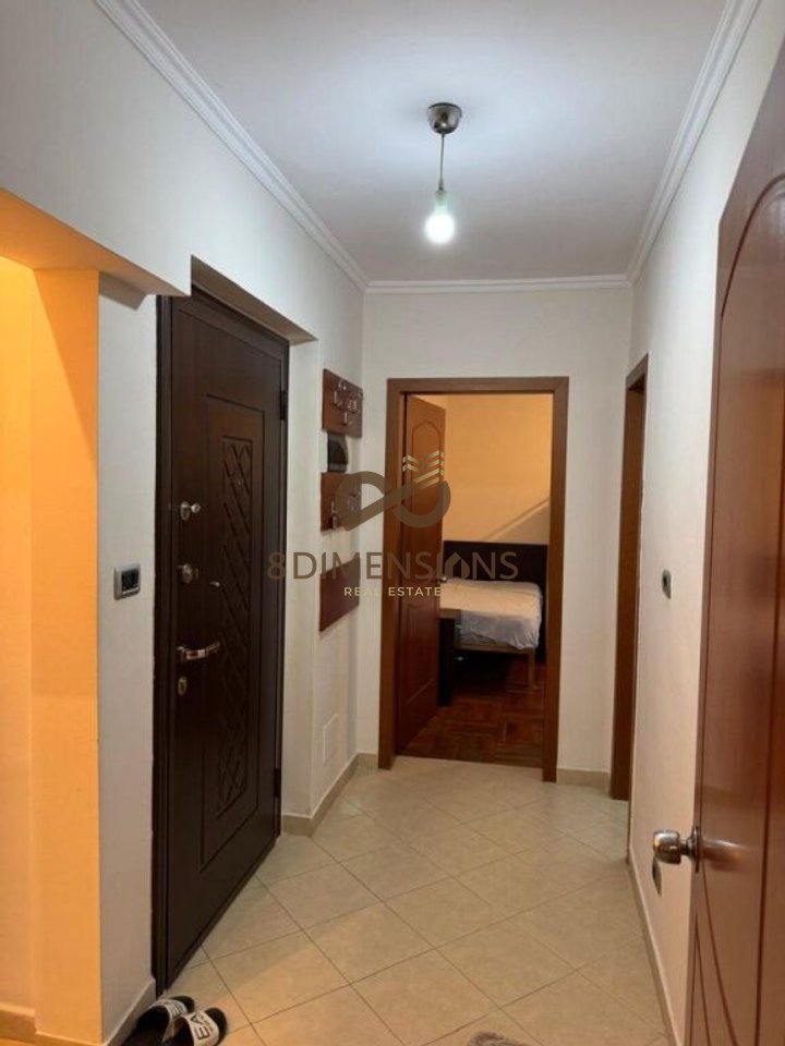Apartament 1+1 me qera ne Rrugen e Dibres, prane Shkolles se Bashkuar - Tirane (ID D8241Z-21)