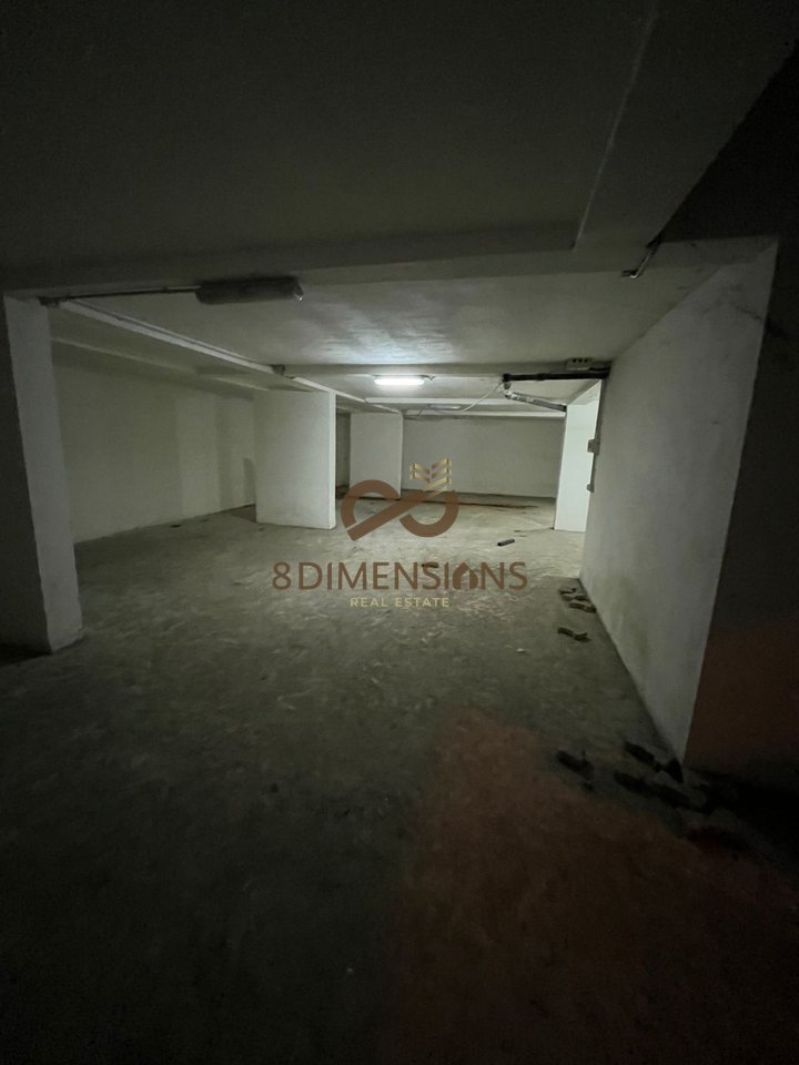 MAGAZINE NE SHITJE Rruga Bardhyl, Tirane (D812A-1)