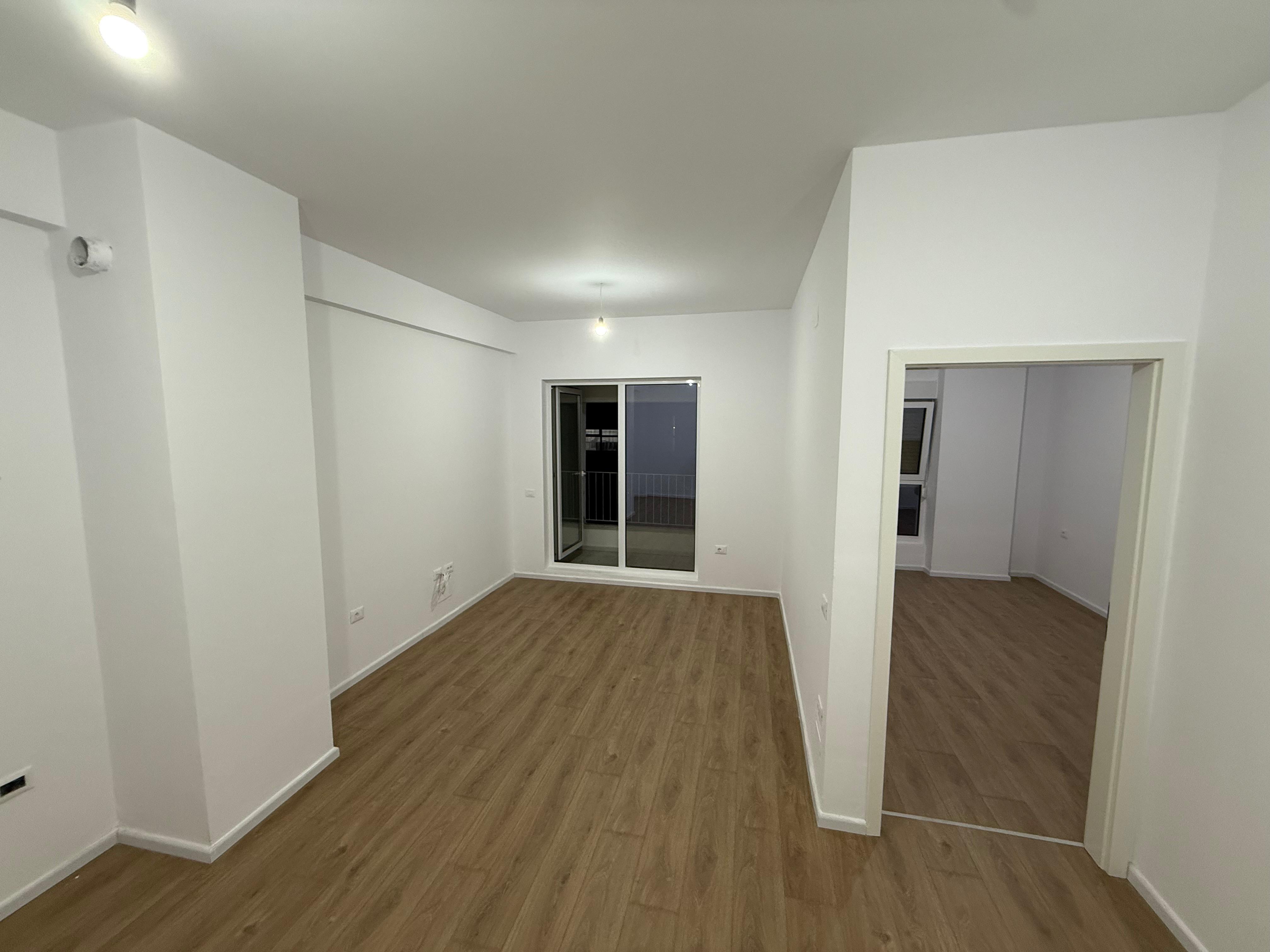 Shitet Apartament 1+1ne Rezidence Kaimi ne Ali Dem E.B