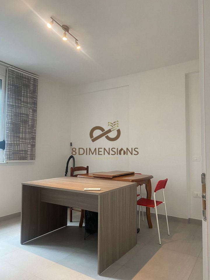 Apartament 2+1 me Ballkon me qira tek Ish Ekspozita, prane Gjykates se Rrethit