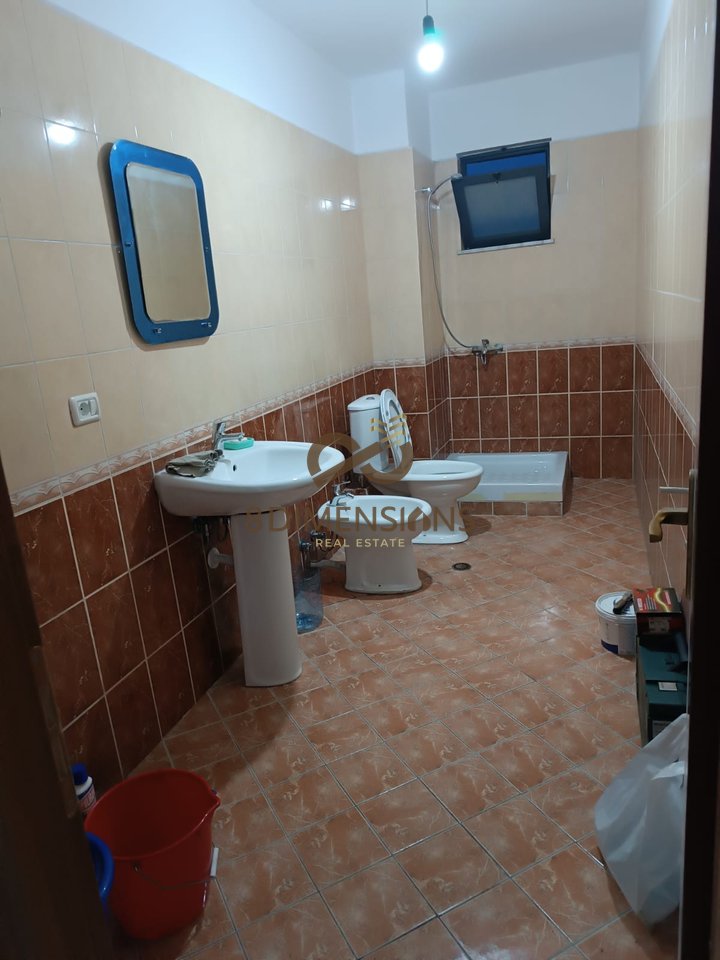 Apartament 2+1 me qera tek Kompleksi Malajzian, Kthesa e Kamzes - Tirane
