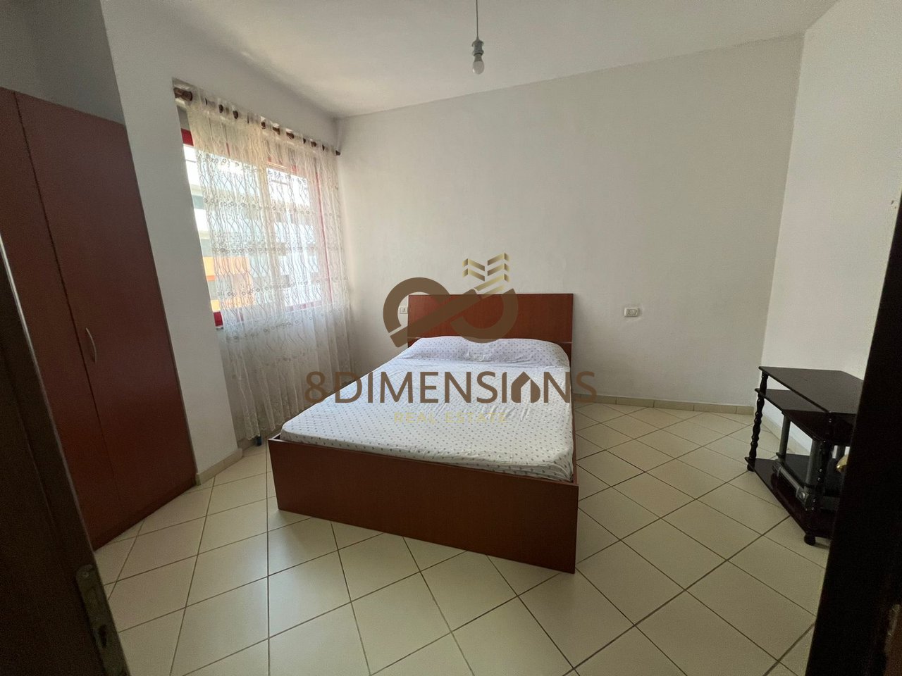 Apartament 1+1 me qera prane Casa Italia