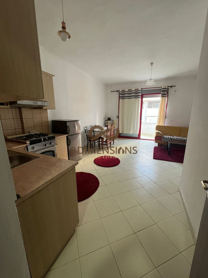 Apartament 1+1 me qera prane Casa Italia