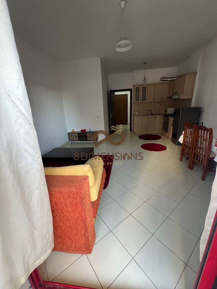 Apartament 1+1 me qera prane Casa Italia