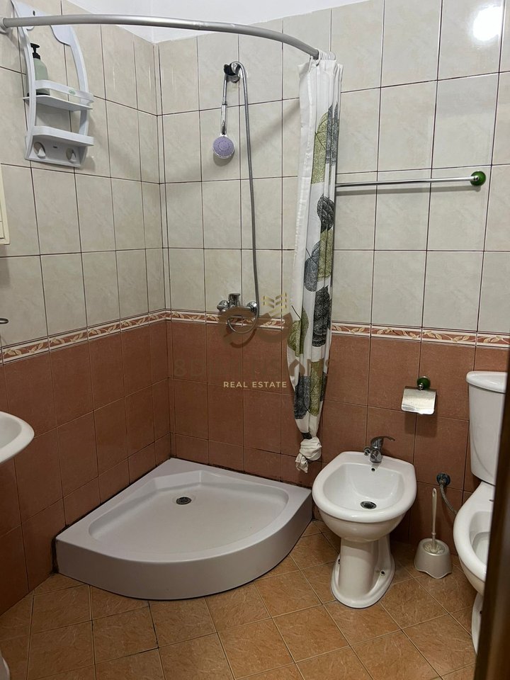 Apartament 1+1 me qera prane Casa Italia