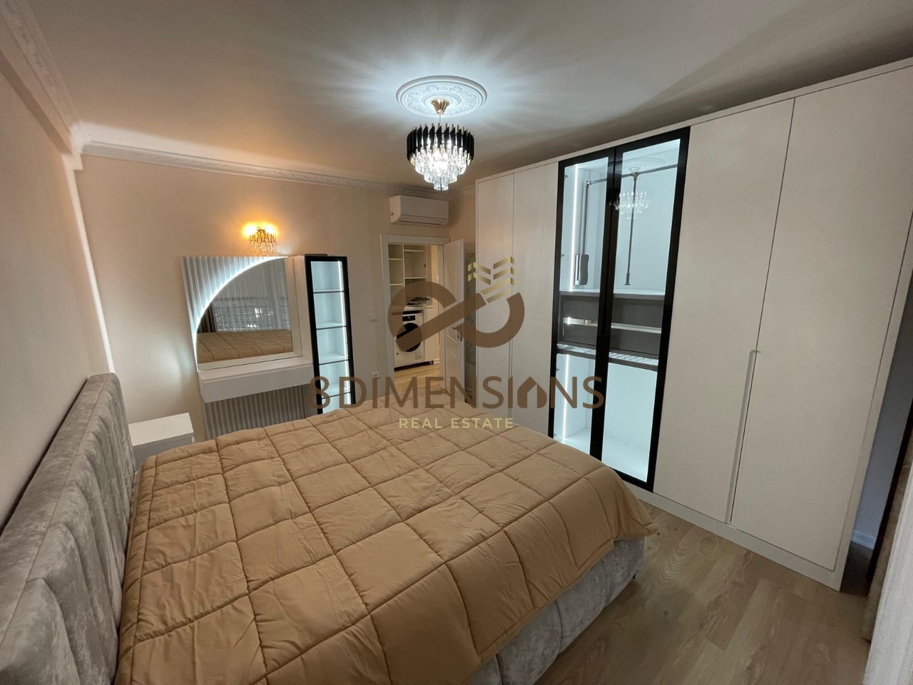 Liqeni i Thate jepet me qera Apartament 2+1+2 tualete+2 ballkone