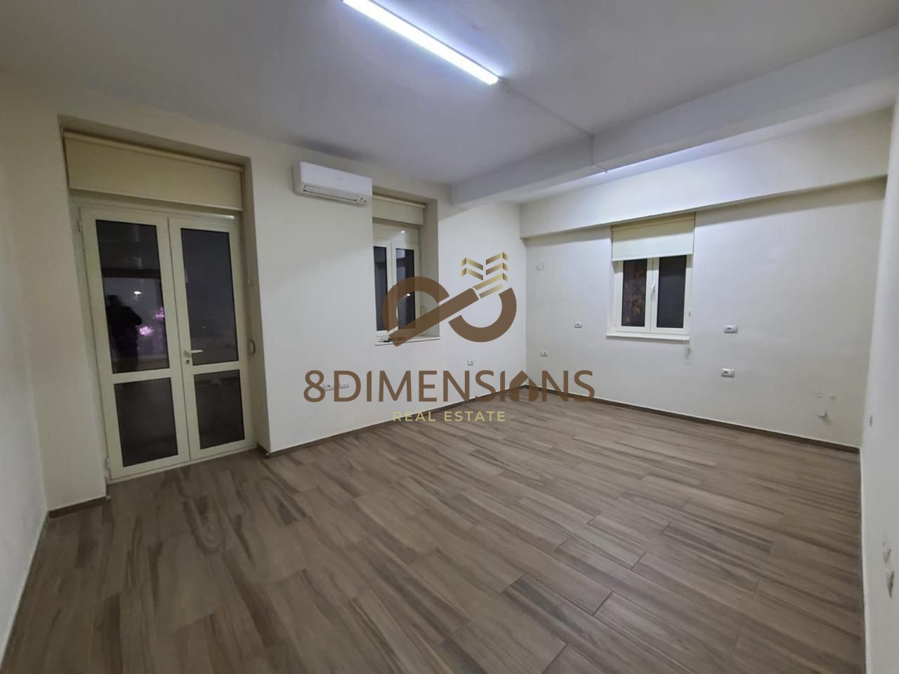 Zyrë me Qera 75 m² te Bulevardi Zogu I