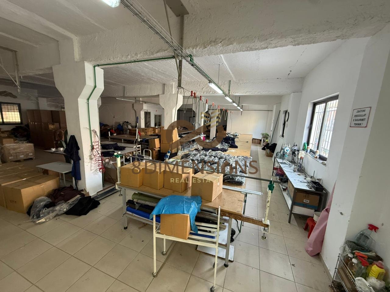 NEGOZIO IN AFFITTO – KOMBINAT