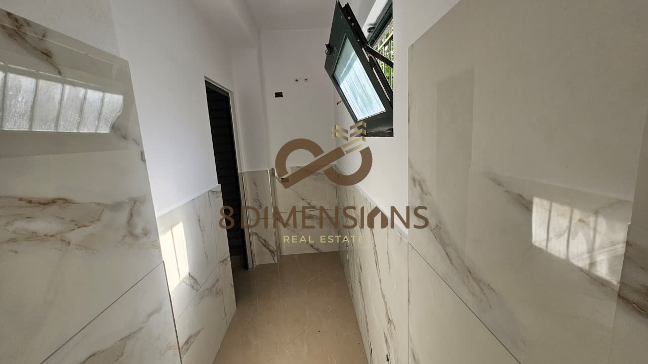 Commercial Space / Shop for Rent.