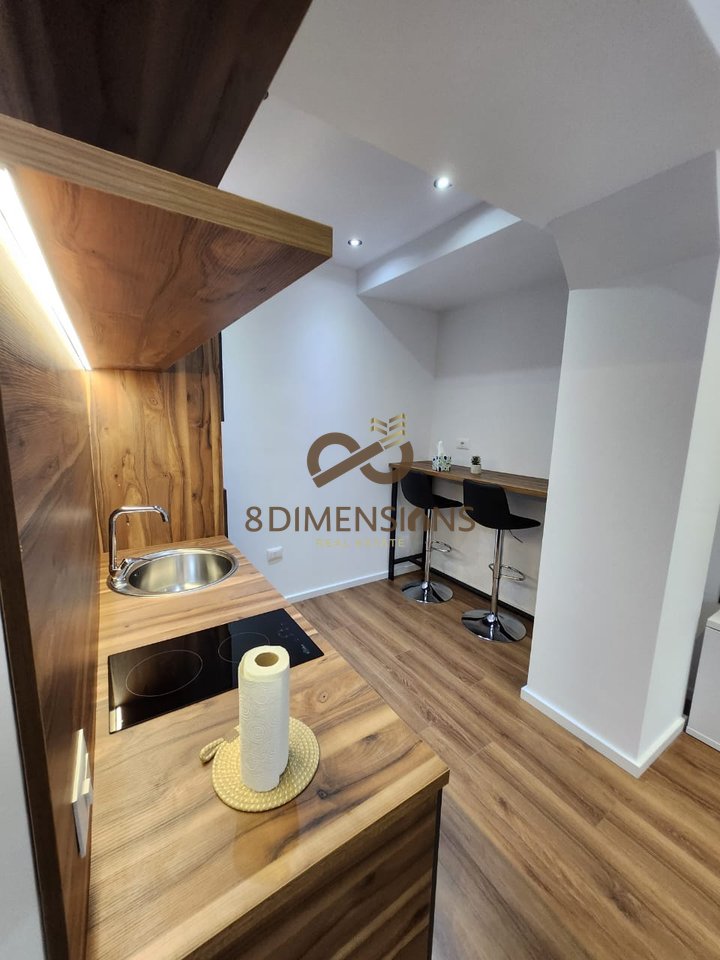 Commercial Space for Rent / Office – Square 21