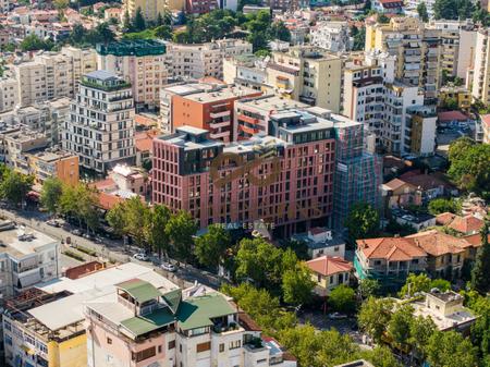 Appartamento 1+1 in vendita in Via Kavaja vicino a Piazza 21
