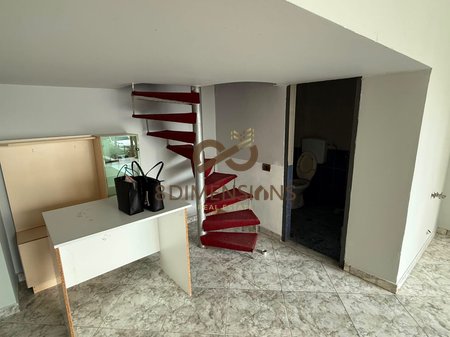 OCCASION Shop for sale in 5 Maj near Concord Center  (D815A-37)
