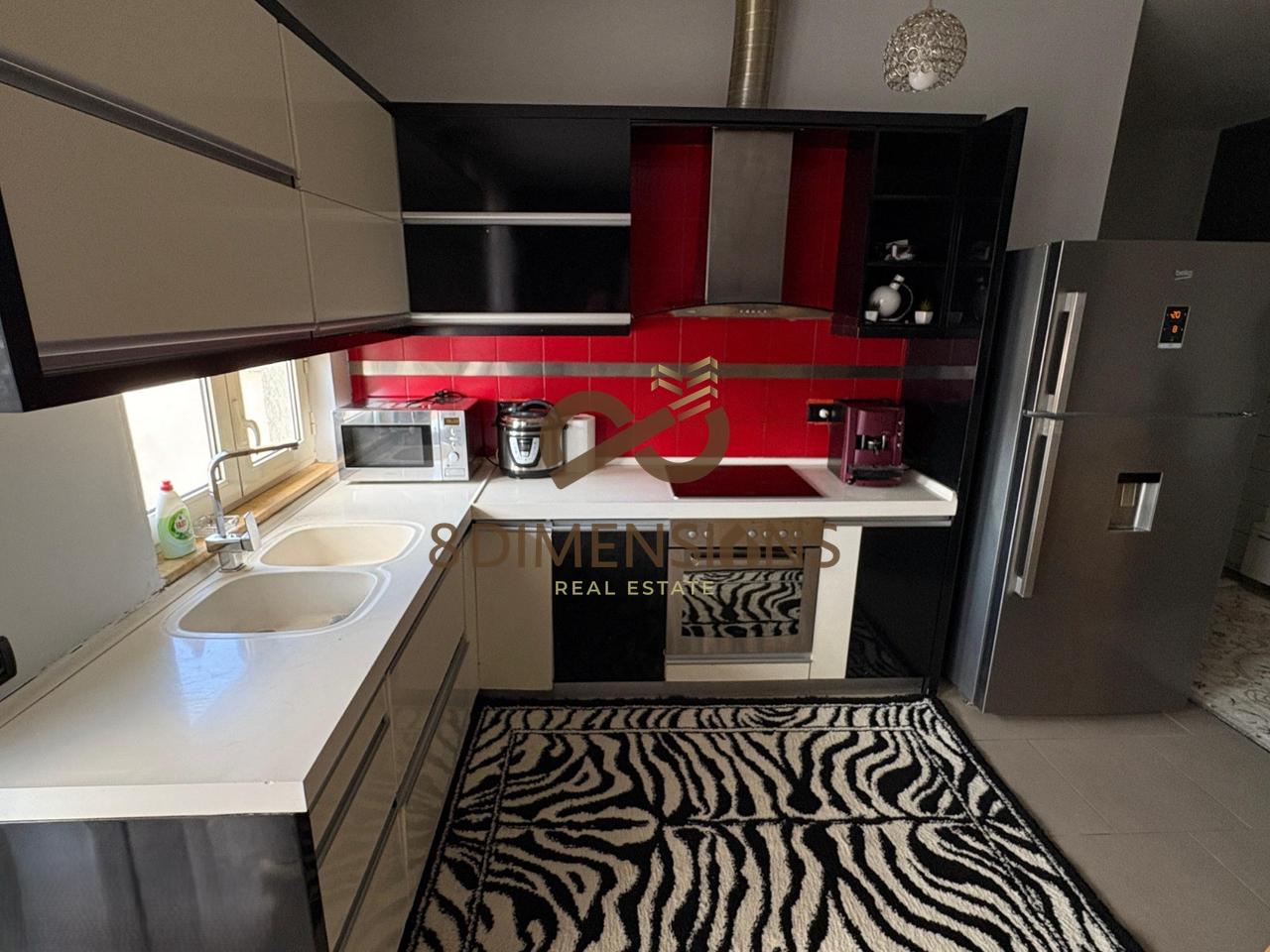 Jepet me qera Apartament 2+1 prane Shkolles se Baletit  (D8242Z-22)