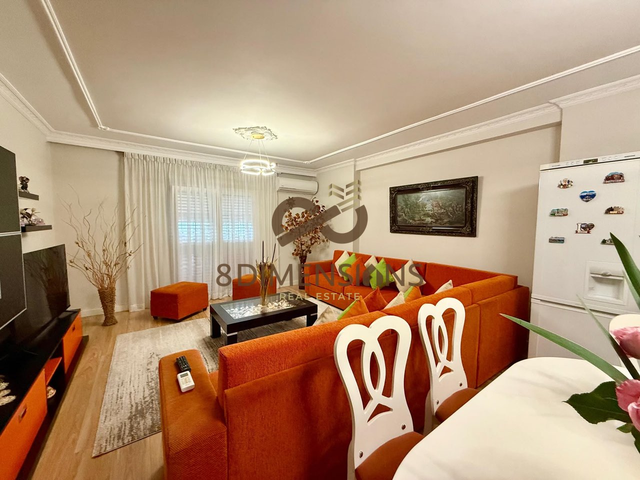 Jepet me qera apartament 2+2 tek Komuna e parisit, prane Pasticeri Nefeli (D8242A-178)