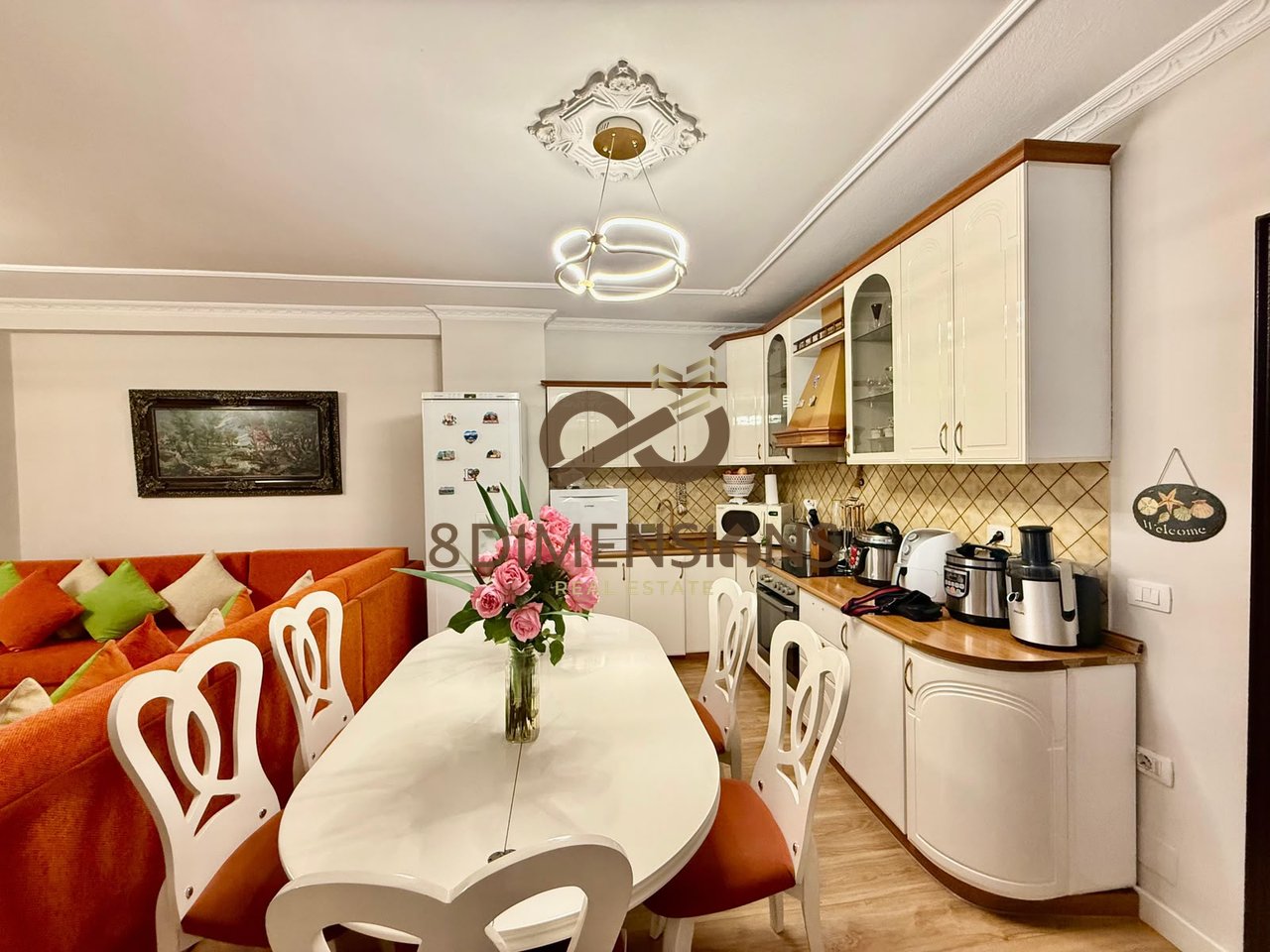 Jepet me qera apartament 2+2 tek Komuna e parisit, prane Pasticeri Nefeli (D8242A-178)