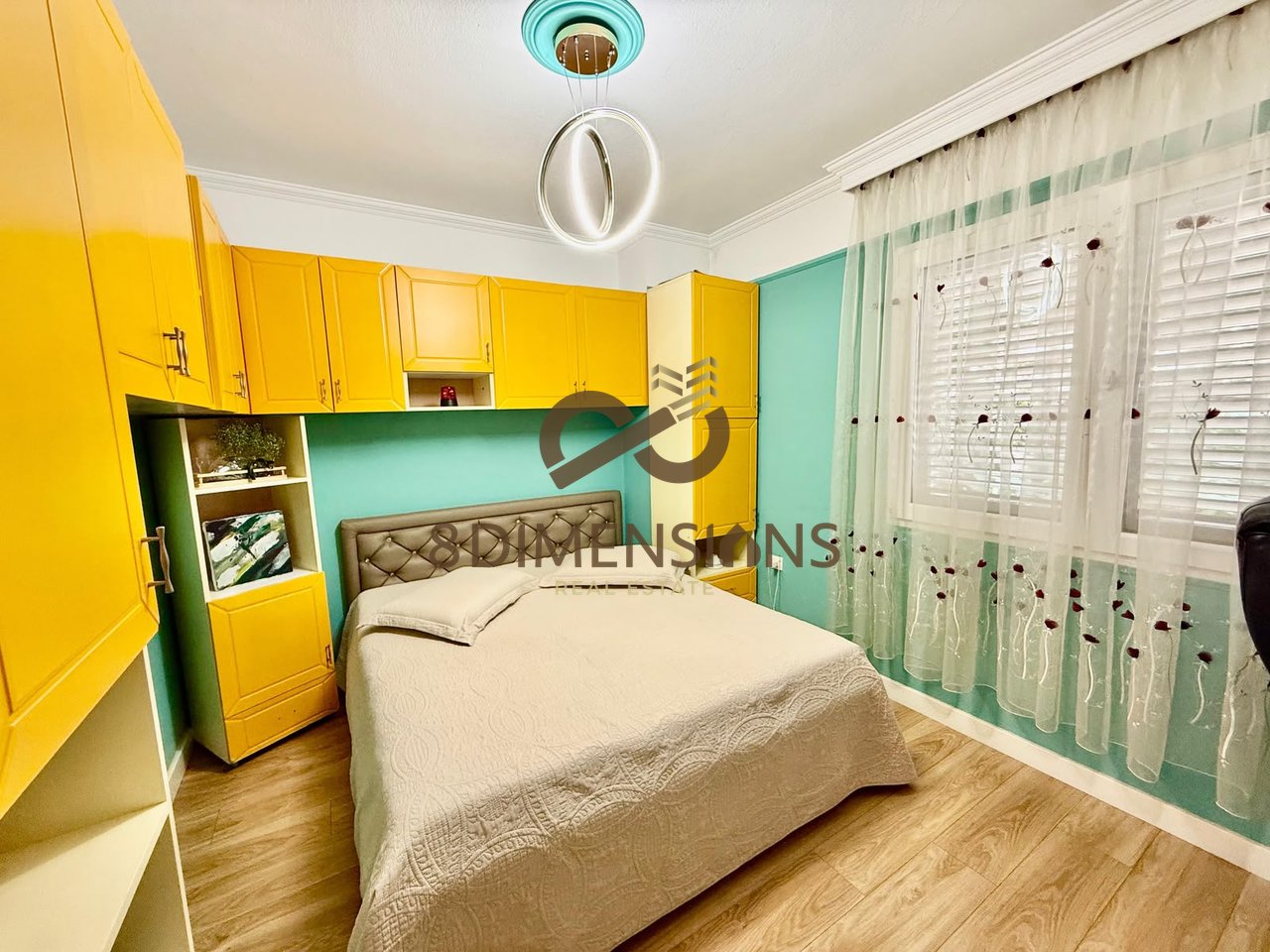 Jepet me qera apartament 2+2 tek Komuna e parisit, prane Pasticeri Nefeli (D8242A-178)