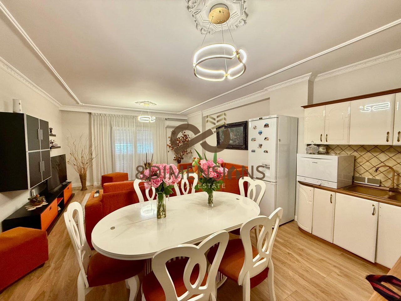 Jepet me qera apartament 2+2 tek Komuna e parisit, prane Pasticeri Nefeli (D8242A-178)