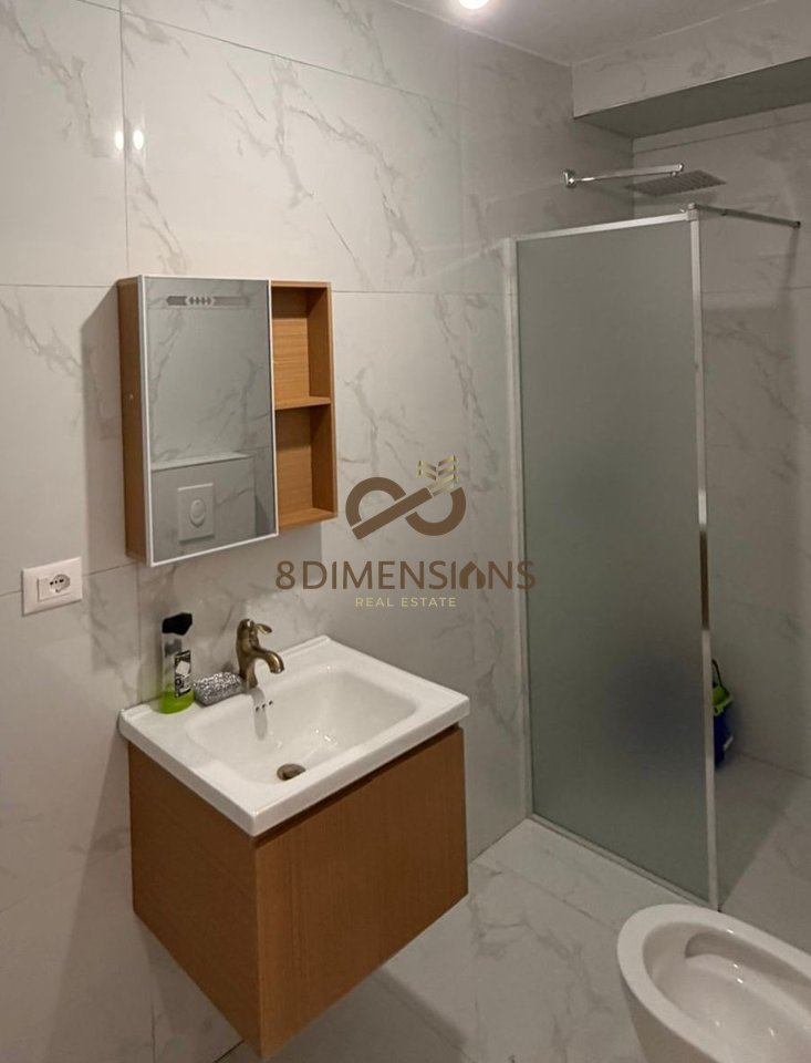 Jepet me qera Apartament 1+1 prane Rruges se Kosovareve  (D8241Z-55)