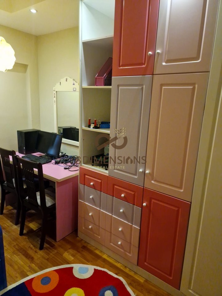 Jepet me qera Apartament 2+1 ne Rrugen Fortuzi D8242A-180