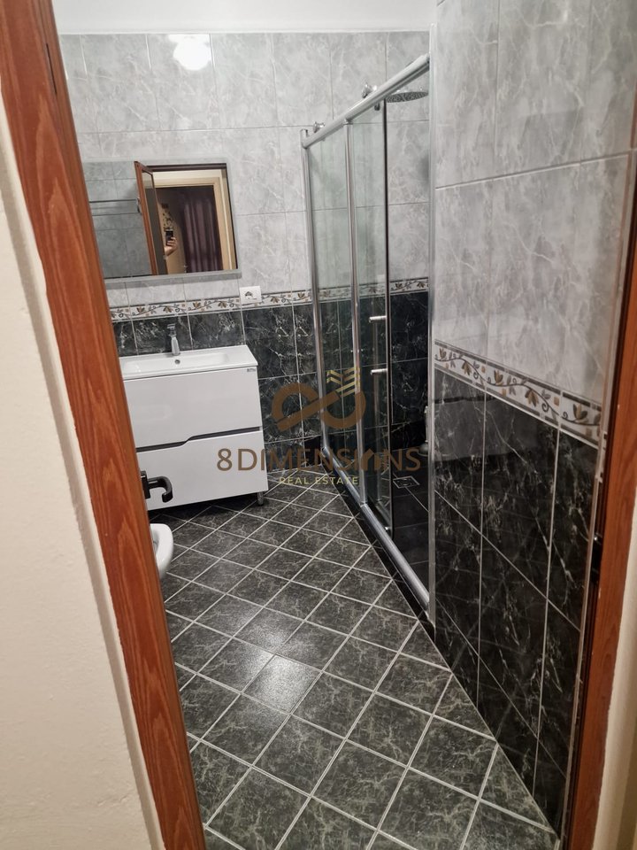 Jepet me qera Apartament 2+1 ne Rrugen Fortuzi D8242A-180