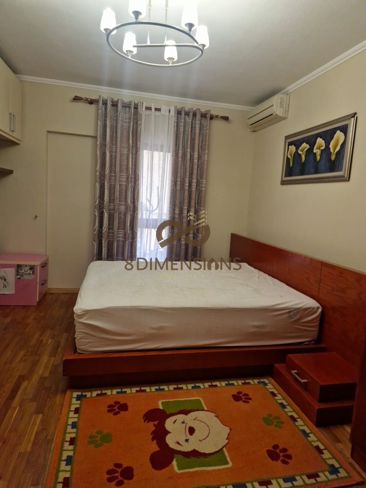 Jepet me qera Apartament 2+1 ne Rrugen Fortuzi D8242A-180